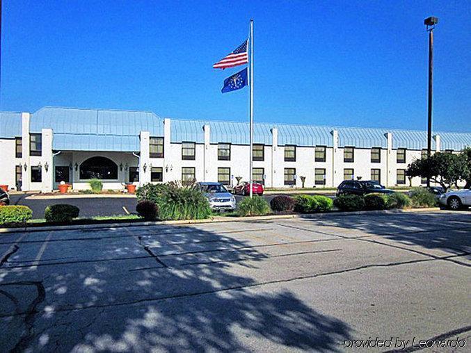 Motel 6-Richmond, In Buitenkant foto