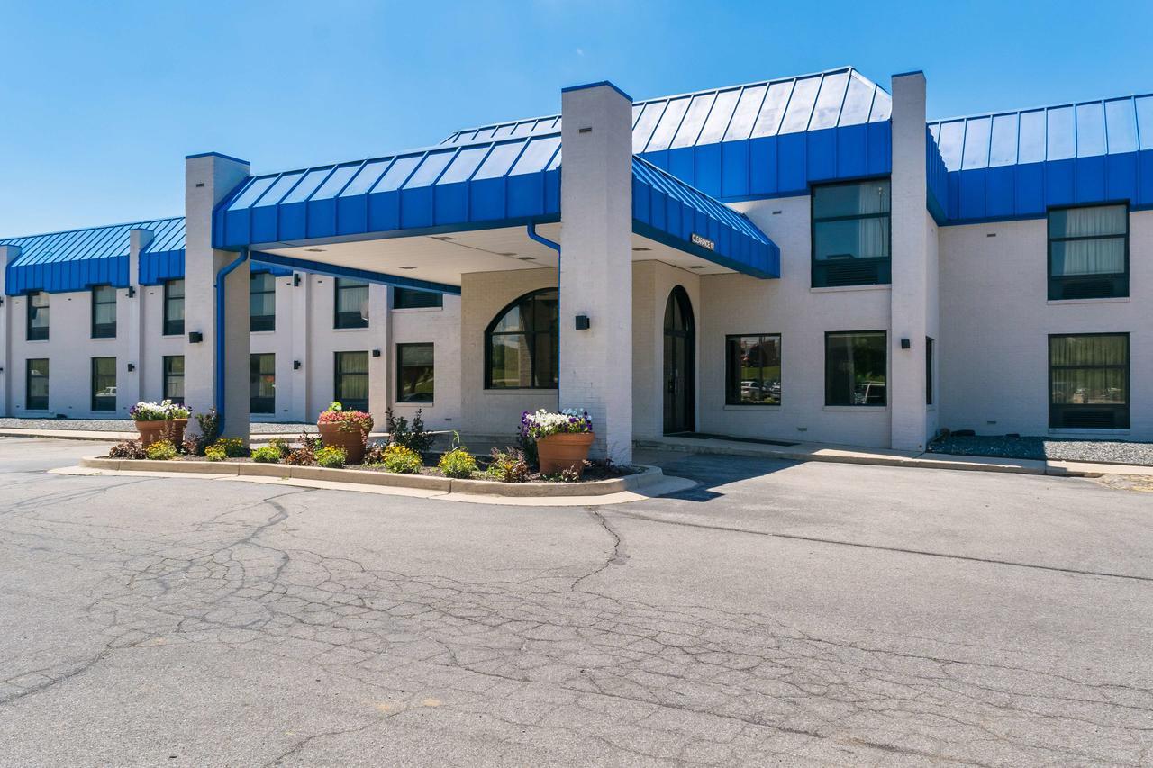 Motel 6-Richmond, In Buitenkant foto